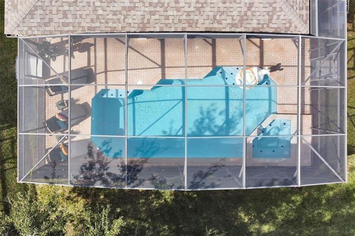 Image No.90-6 Bed Property for sale