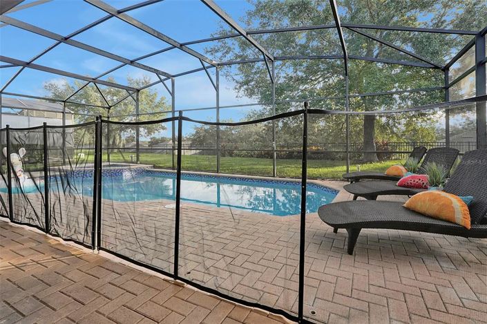 Image No.91-6 Bed Property for sale