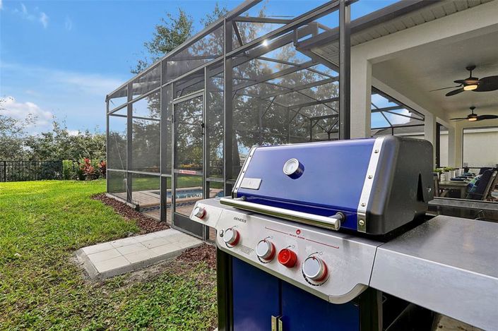 Image No.94-6 Bed Property for sale