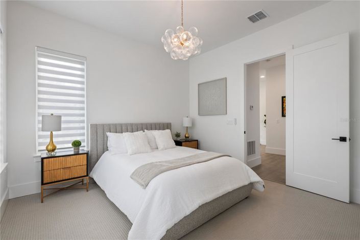 Image No.35-5 Bed Property for sale