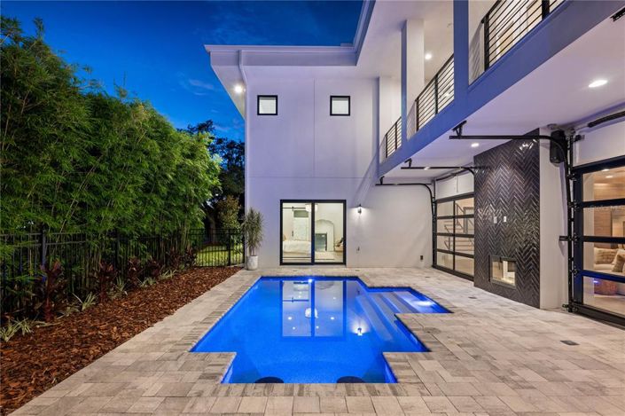 Image No.47-5 Bed Property for sale