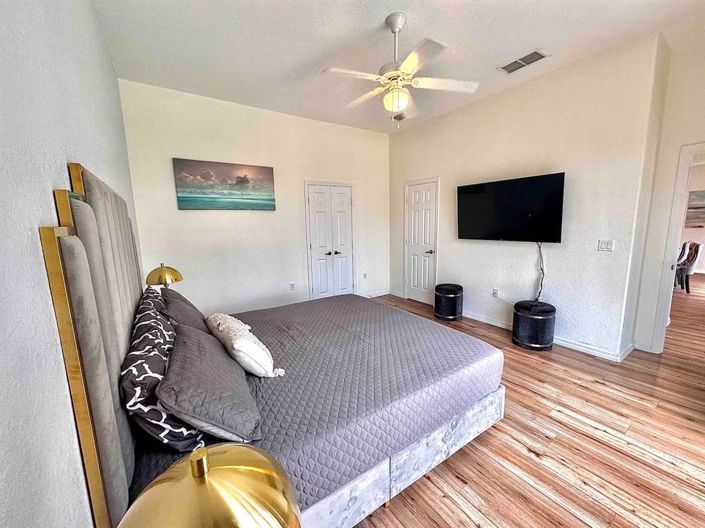 Image No.13-5 Bed Property for sale