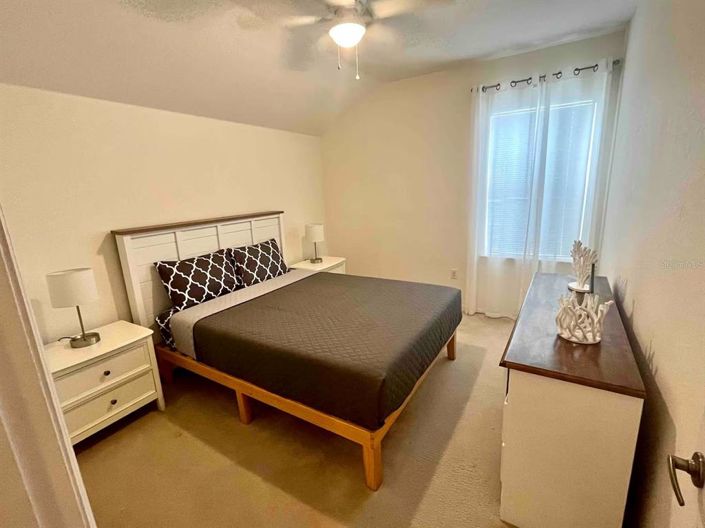 Image No.17-5 Bed Property for sale