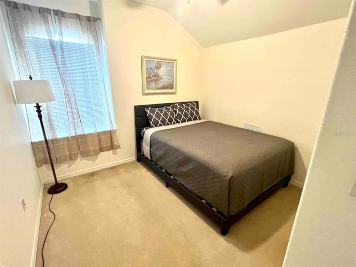 Image No.18-5 Bed Property for sale