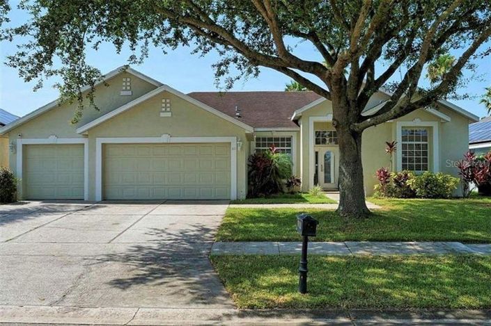 Image No.1-4 Bed Property for sale