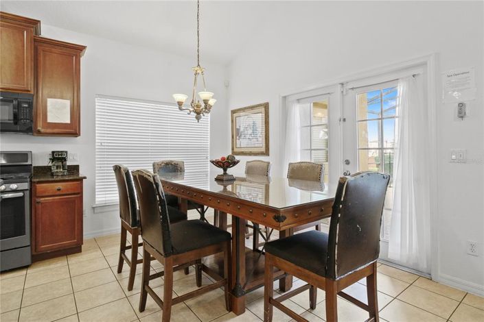 Image No.12-7 Bed Property for sale