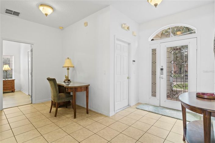 Image No.2-7 Bed Property for sale