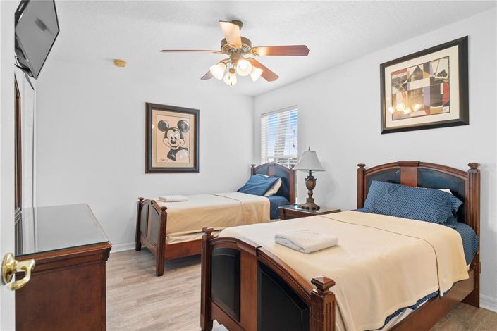 Image No.21-7 Bed Property for sale