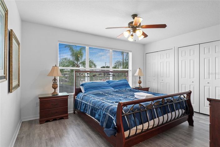 Image No.24-7 Bed Property for sale