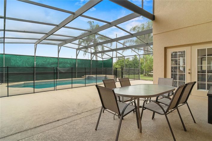 Image No.27-7 Bed Property for sale