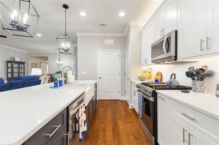 Image No.11-3 Bed Property for sale