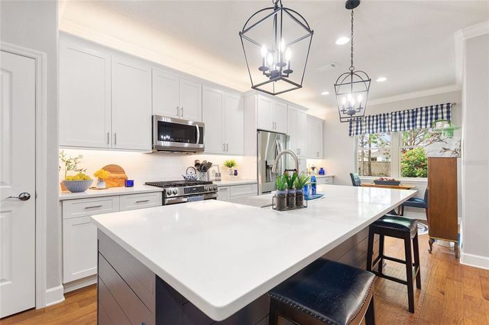 Image No.8-3 Bed Property for sale