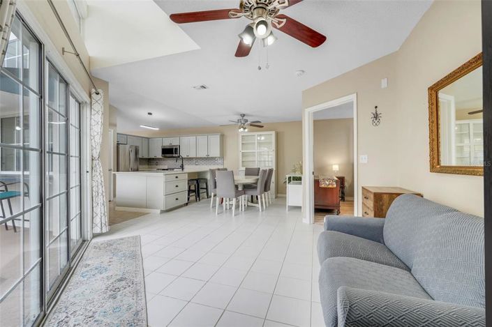 Image No.16-Propriété de 5 chambres à vendre à Kissimmee