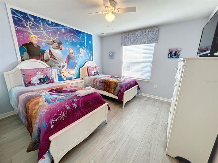 Image No.25-6 Bed Property for sale