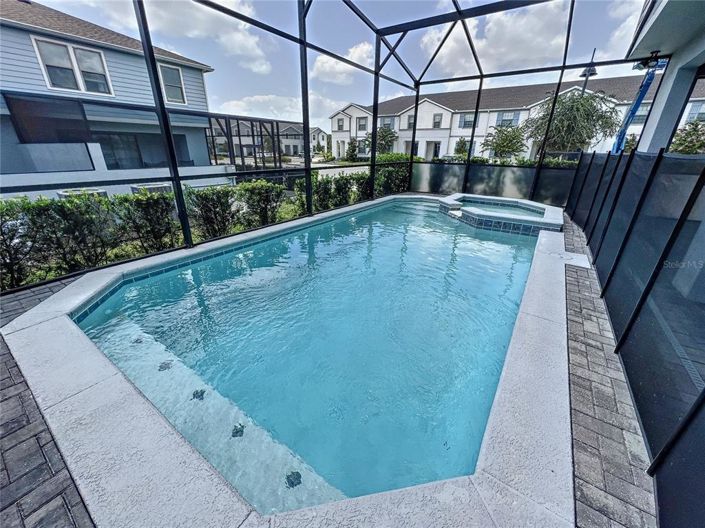 Image No.41-6 Bed Property for sale