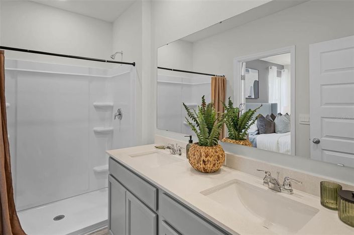 Image No.15-4 Bed Property for sale