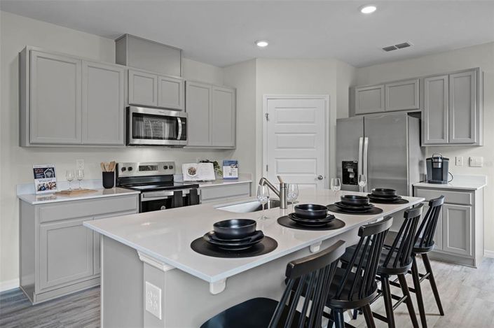 Image No.6-4 Bed Property for sale