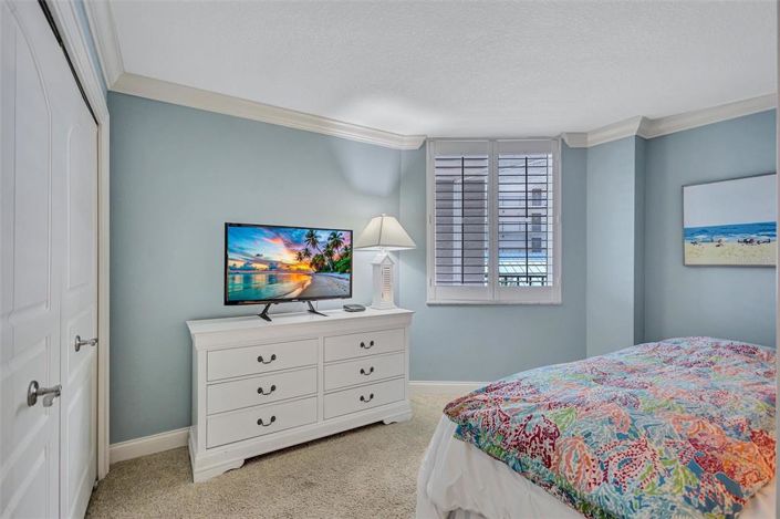 Image No.42-3 Bed Property for sale