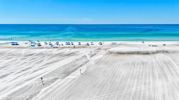 Image No.67-3 Bed Property for sale