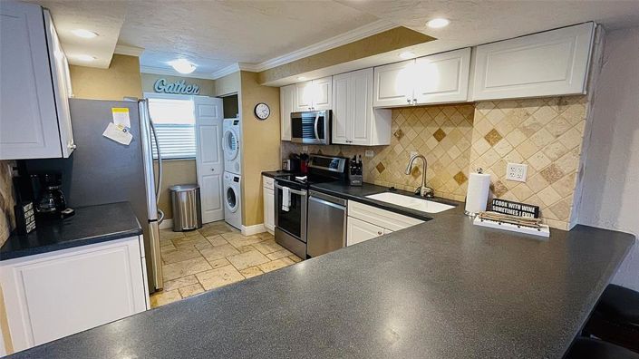 Image No.2-2 Bed Property for sale