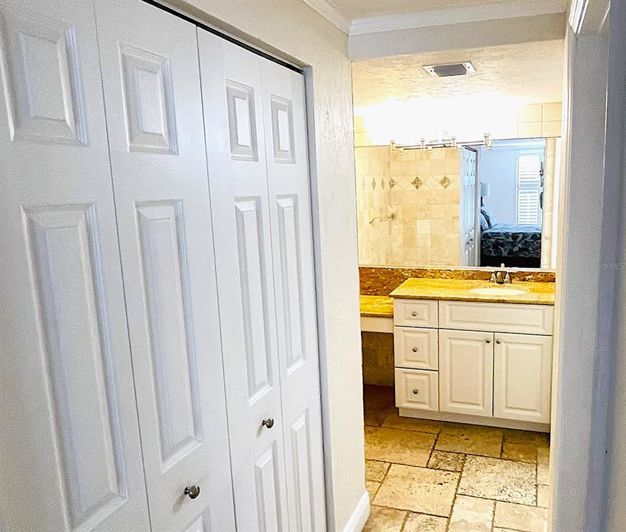 Image No.31-2 Bed Property for sale