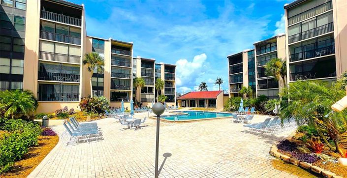 Image No.51-2 Bed Property for sale