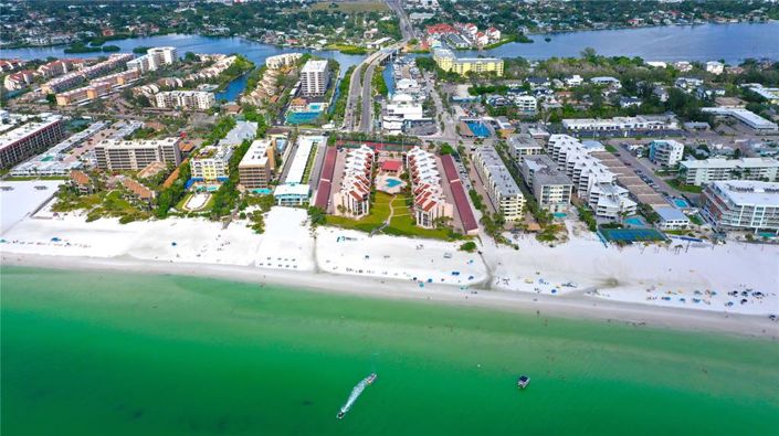 Image No.68-2 Bed Property for sale