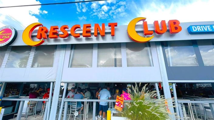 Image No.75-2 Bed Property for sale