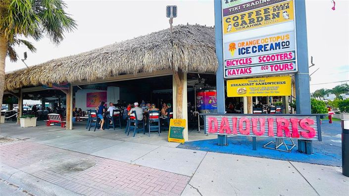 Image No.83-2 Bed Property for sale