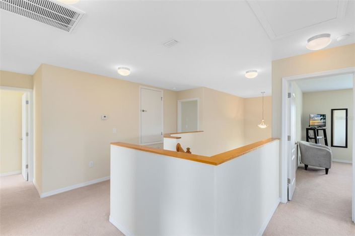 Image No.25-6 Bed Property for sale