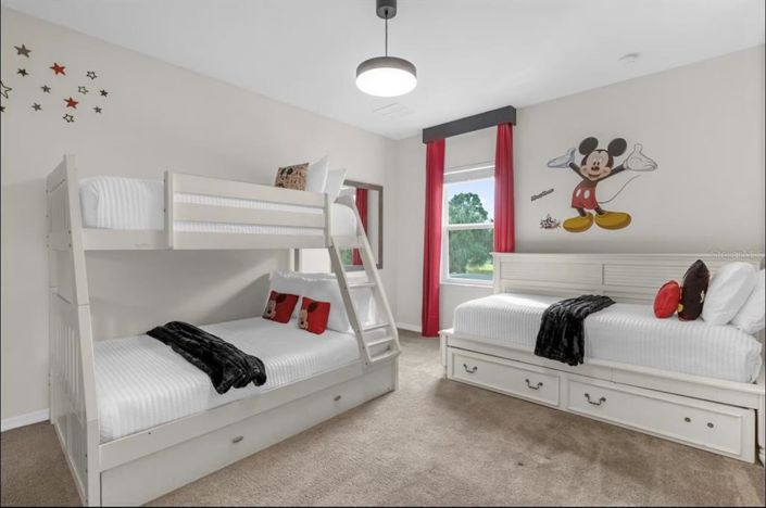 Image No.21-6 Bed Property for sale