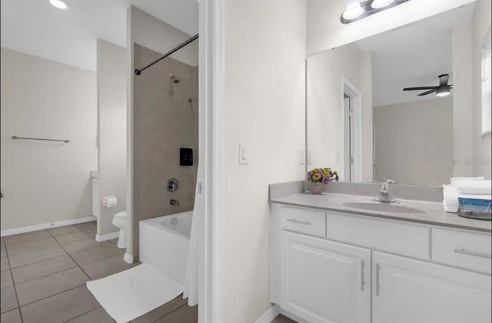 Image No.35-6 Bed Property for sale