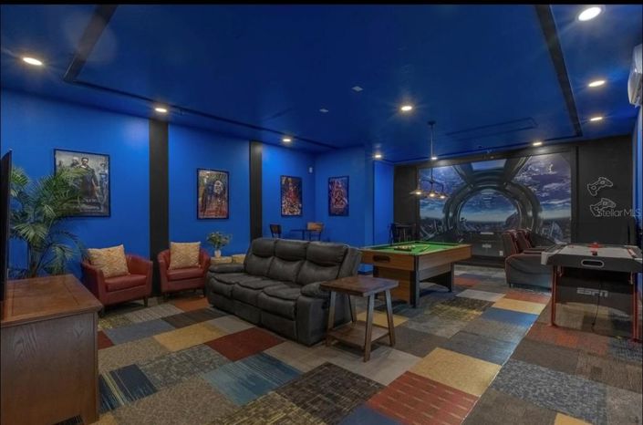 Image No.44-6 Bed Property for sale