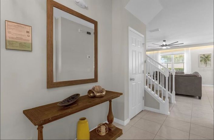 Image No.47-6 Bed Property for sale