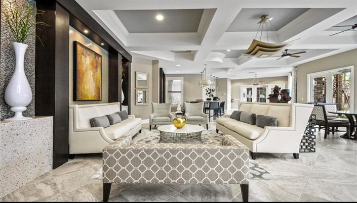 Image No.73-6 Bed Property for sale