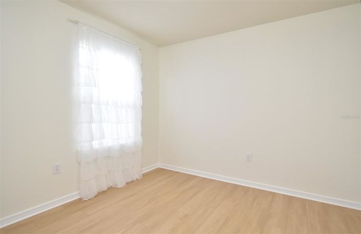 Image No.24-4 Bed Property for sale