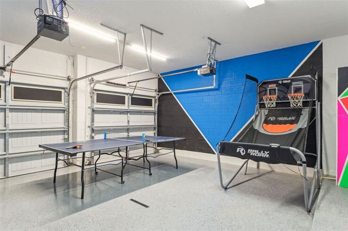 Image No.20-5 Bed Property for sale