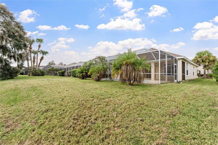 Image No.28-3 Bed Property for sale