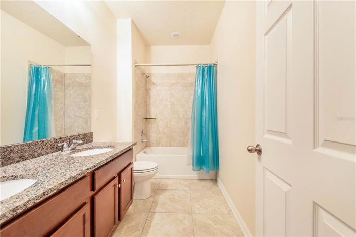 Image No.19-4 Bed Property for sale