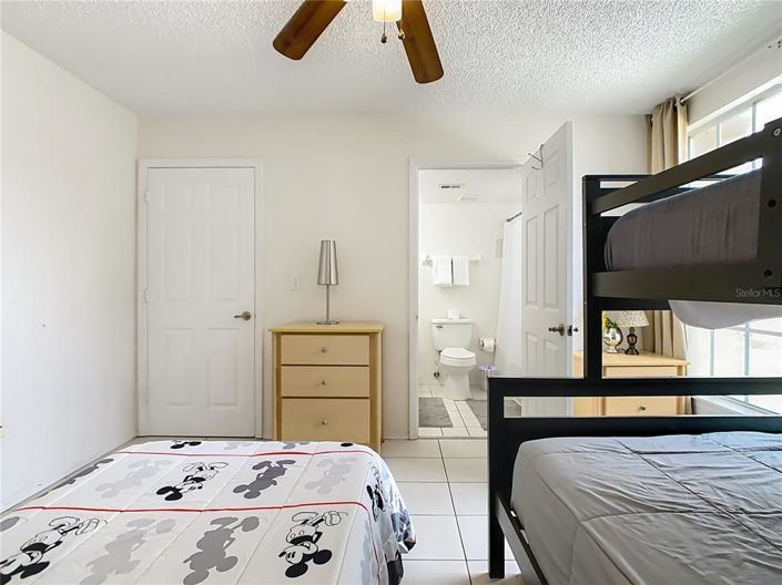 Image No.25-2 Bed Townhouse for sale