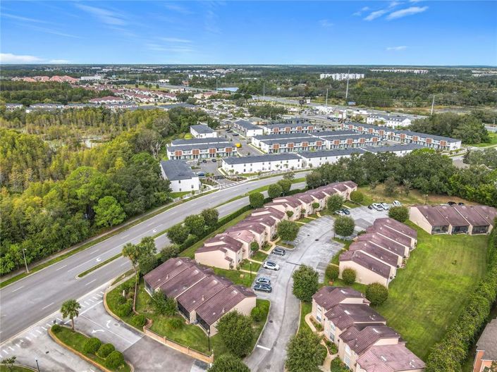 Image No.40-2 Bed Townhouse for sale