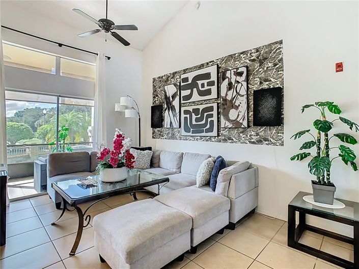 Image No.6-2 Bed Townhouse for sale