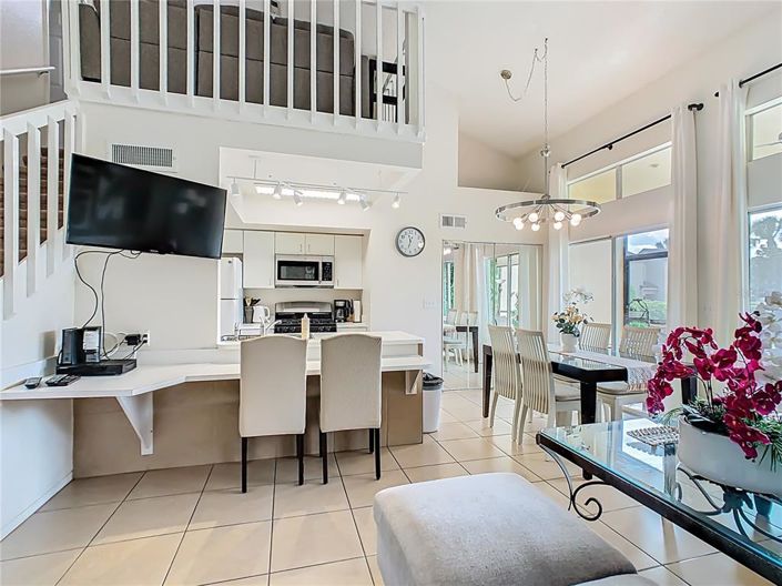 Image No.9-2 Bed Townhouse for sale