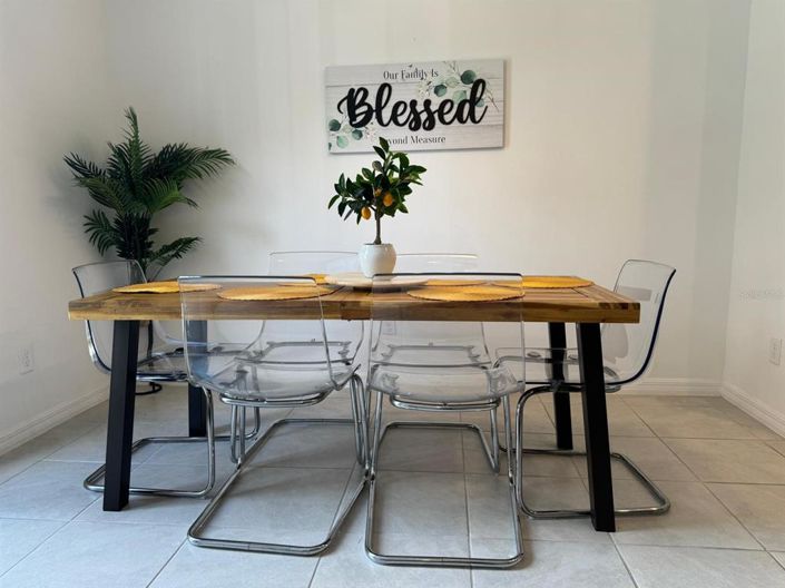 Image No.8-3 Bed Townhouse for sale