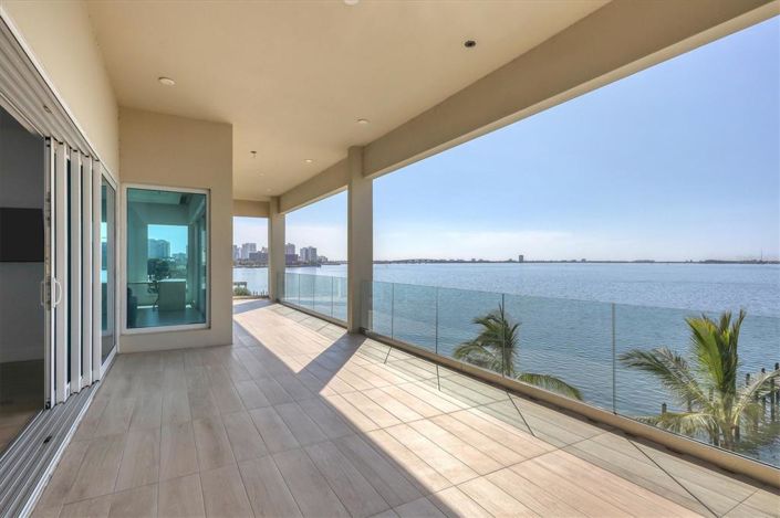 Image No.46-6 Bed Property for sale