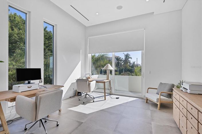 Image No.48-6 Bed Property for sale