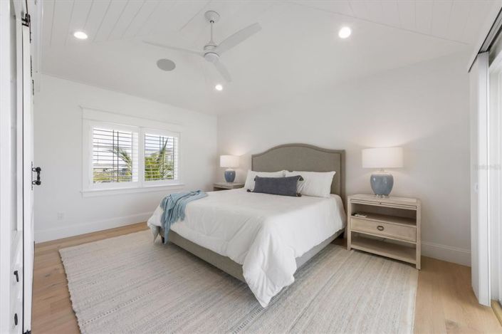 Image No.39-5 Bed Property for sale