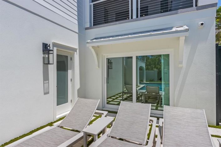 Image No.59-5 Bed Property for sale