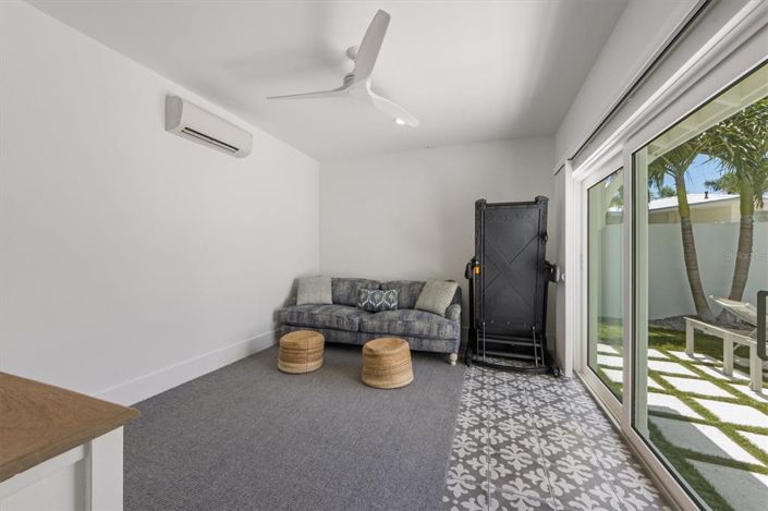 Image No.61-5 Bed Property for sale