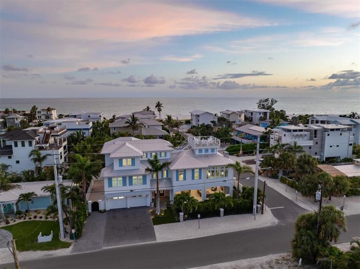 Image No.76-5 Bed Property for sale